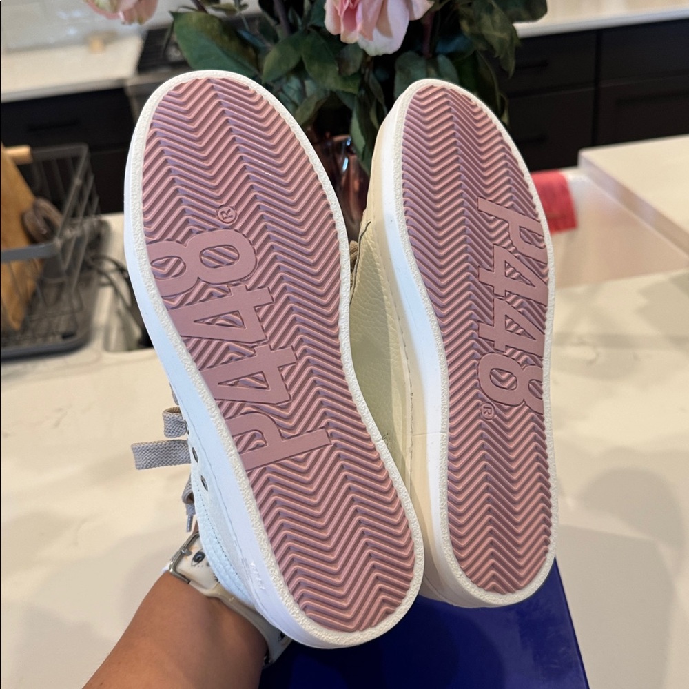 P448 Women's Sneakers in White and Gray - Picture 4 of 4